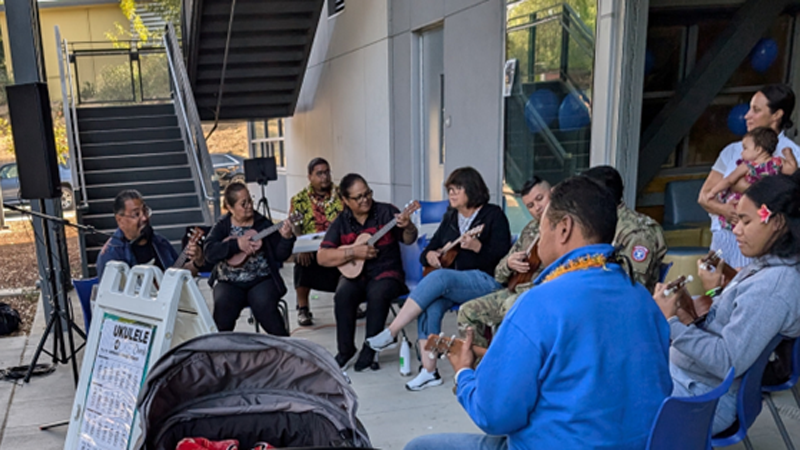 Ukulele Class at the Conference